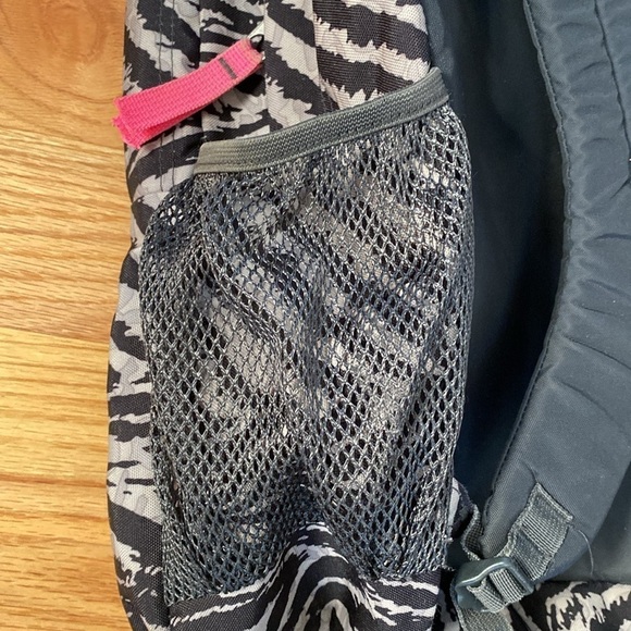 Jansport Zebra Print Large Back Pack Book bag Womens Pink compartments school - Picture 4 of 12